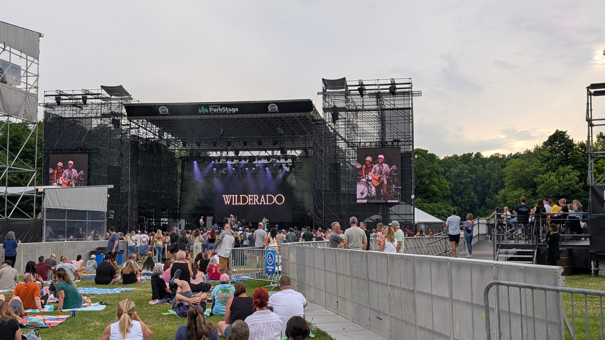 Win 4 Tickets to Either of These ParkStage Concerts!